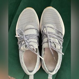 Sorel Kinetic lace up women’s active shoe 9.5